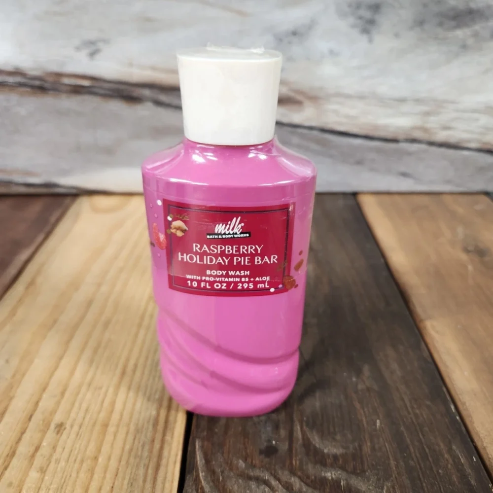 Bath & Body Works Milk Raspberry Holiday Pie Bar Shower Gel Body Wash